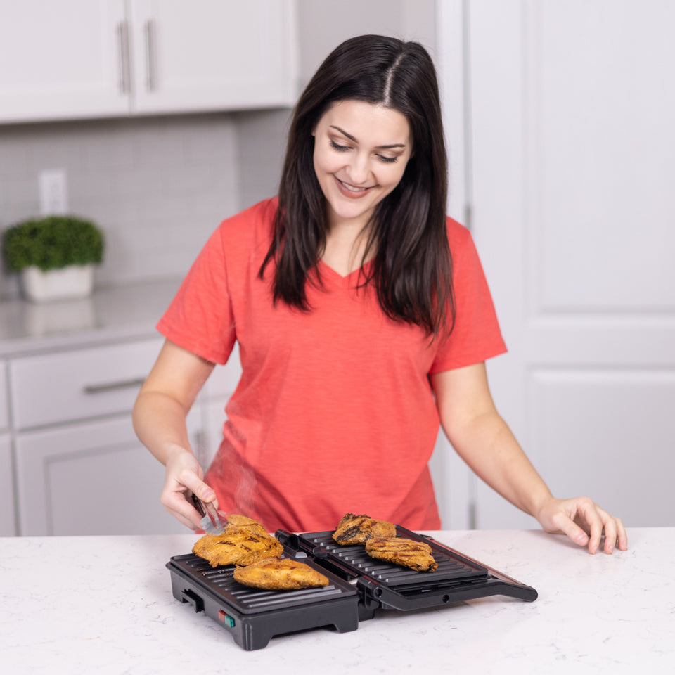 Lumme Panini Press Grill Indoor Sandwich Maker 2 slice Non-stick Versatile Grill, Opens 180 Degrees